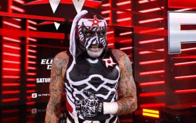 Penta se impone a Bronson Reed en una lucha caótica