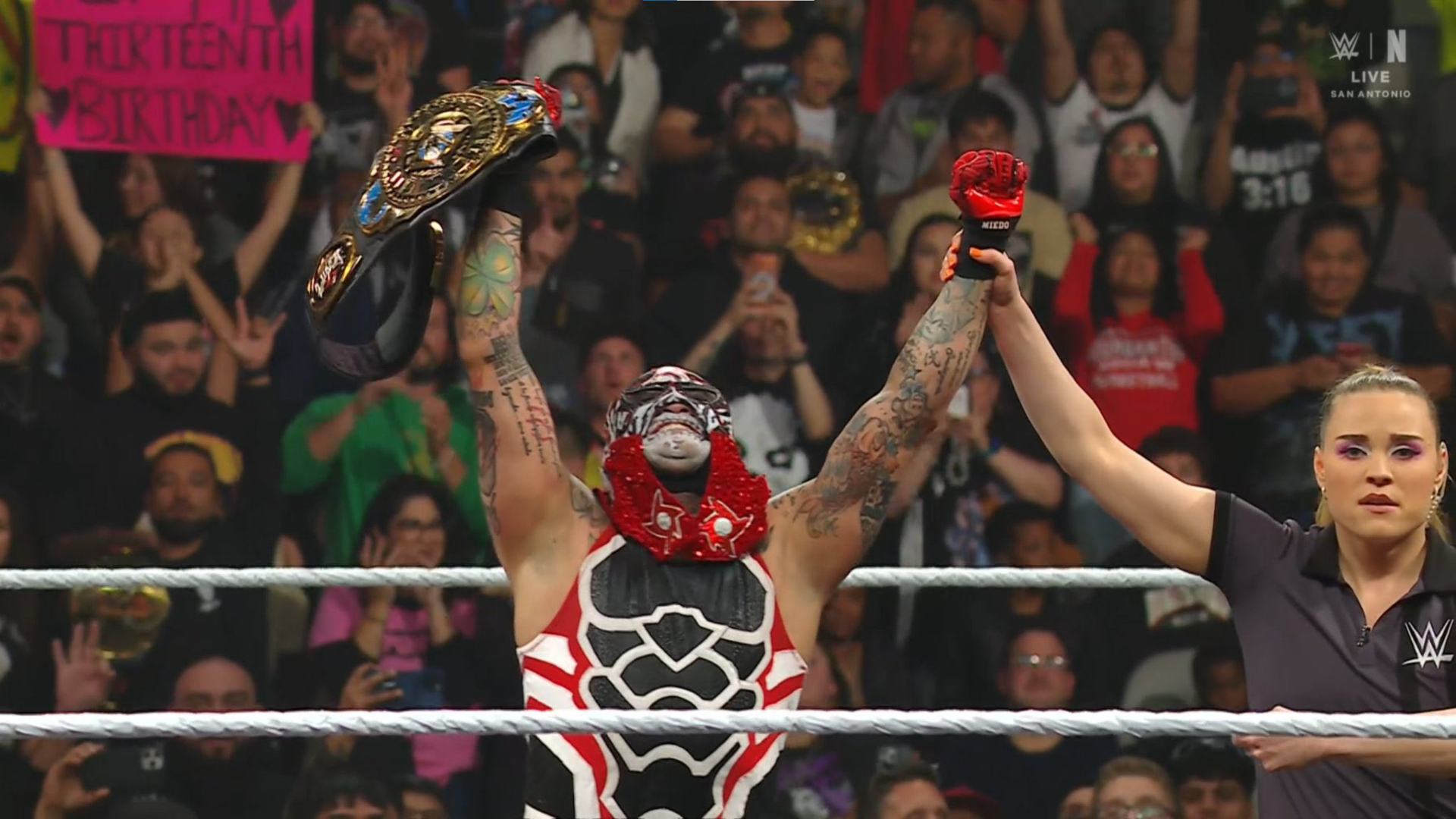 Penta retiene el Campeonato Intercontinental ante Dragon Lee en WWE RAW